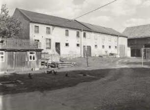 Mobschatz-Podemus, Hauptstraße 7. Bauernhof (bez. 1804). Seitengebäude