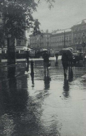 Wiener Ringstraße bei Regen