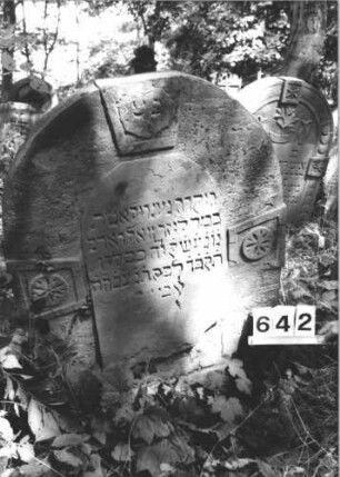 Grabstein 642