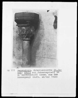 Säule mit Kubuskapitell
