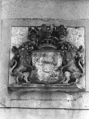 Ostrau-Zschochau. Ehemaliges Rittergut (um 1776). Wappenstein