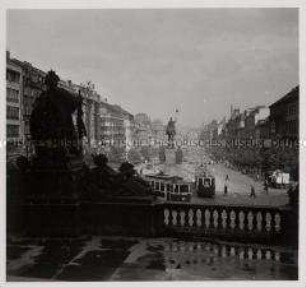 Das hunderttürmige Prag, Wenzelsplatz, Museumsrampe