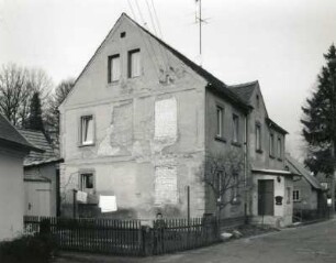 Neukirch (Lausitz), Pfarrgasse 7. Wohnhaus (1851/1900)