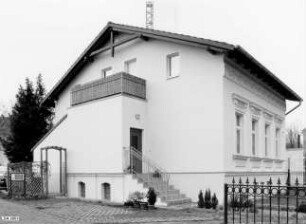 Wohnhaus & Einfriedung; Berlin, Marzahn-Hellersdorf