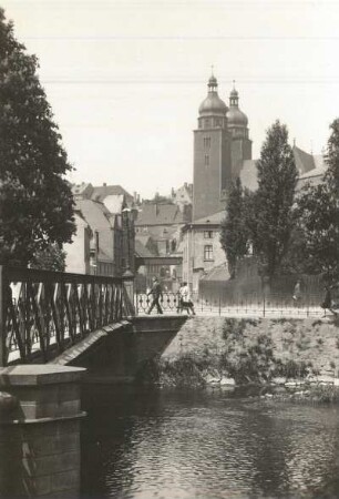Plauen, Stadt : Plauen. Johanniskirche mit Weißer Elster