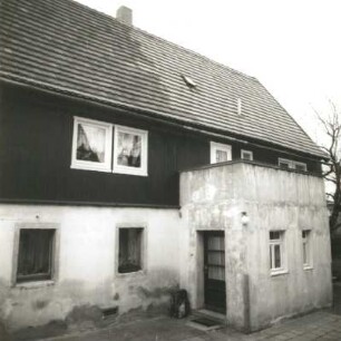 Dresden-Cossebaude, Hauptstraße 7. Dreiseithof (1801/1850). Wohnhaus, Hofseite