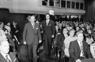 Freiburg: Kongresshaus Freiburg; Ankunft Ministerpräsident Dr. Filbinger