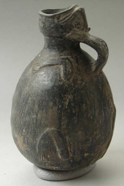 Clay vessel