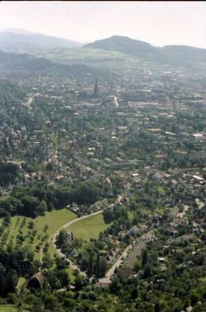 Freiburg: Stadt mit Schönberg, aus Richtung Eichhalde