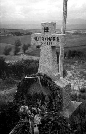 Majadahonda (Spanien): Grabstein; Mota y Marin