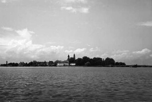 Lindau: Blick vom Boot auf die Insel