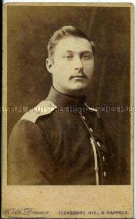 Porträt eines jungen Mannes in Uniform, Carte de visite