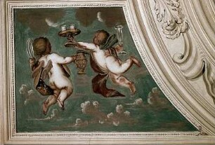Putti mit Geschirr und Gläsern
