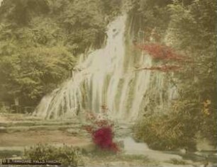 Der Tamadare-Wasserfall, Hakone