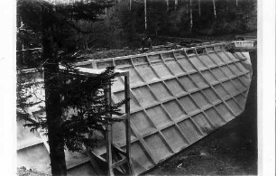 Seckenheim (?): Die Staumauer
