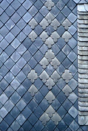 Villa des Sägewerksbesitzers, Detail der Beschieferung mit kunstvoll bearbeiteten Schiefern