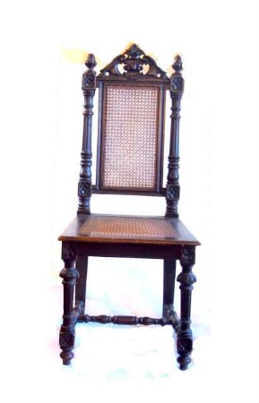 3 Stühle (Flechtwerk in Sitz und Lehne)