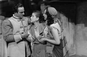Szenenbilder aus "Bolero" von E. Schmidt, Metropol-Theater 1952