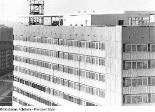 Blick auf das Interhotel "Bastei" im Bau