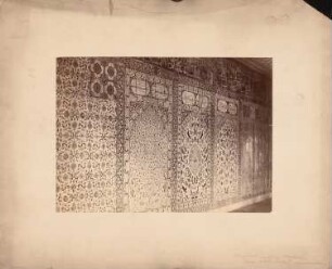 Altes Serail, Istanbul: Kachelwand im Hof