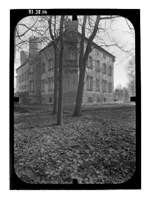 Märkisch Wilmersdorf. Gutshaus (1801, Umbau 1901). Eckansicht
