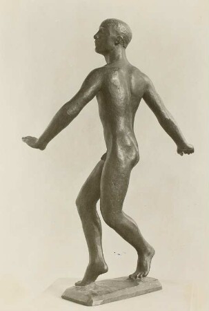 Der Tänzer (Nishinski) : Kolbe, Georg: Der Tänzer (Nishinski). 1914. Bronze auf Marmorsockel; Höhe 65,0 cm. Altenburg: Lindenau-Museum 5013