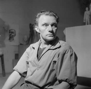 Porträt des Bildhauers Professor Fritz Cremer : Porträt von Fritz Cremer
