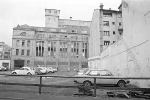 Kaufhaus Karstadt. Neubauvorhaben im Geviert Kaiserstraße, Lammstraße, Ritterstraße und Bankhof