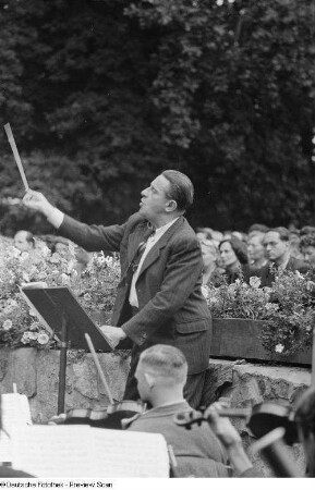Porträt eines Dirigenten (Kurt Henkels)