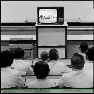 Einsatz von audiovisuellen Geräten in der Schule für Kerntechnik (SKT)