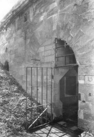 Königstein. Festung. Kriegslazarett (1891/1893). Eingang