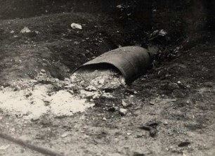 Zerstörungen Zweiter Weltkrieg. Blindgänger in der Sophienstraße