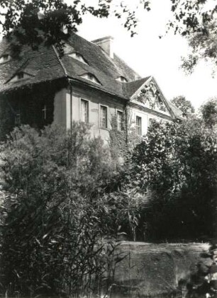 Görlitz-Tauchritz. Schloss Tauchritz (1686/1687). Eckansicht über den Wassergraben