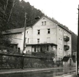 Bad Schandau-Postelwitz, Elbufer 1. Wohnhaus (1876/1900)