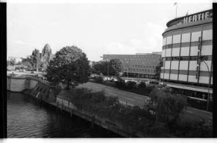Kleinbildnegativ: Landwehrkanal, Blücherplatz, Mehringplatz, 1980