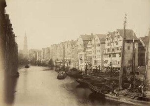 Hintere Ansicht des Dovenfleth von der Wandrahmsbrücke aus gesehen