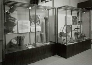 Ausstellung "Surinam, Buschnegergesellschaft" : Herrnhut, Völkerkundemuseum, Oberer Saal. Ausstellung "Surinam, Buschnegergesellschaft"