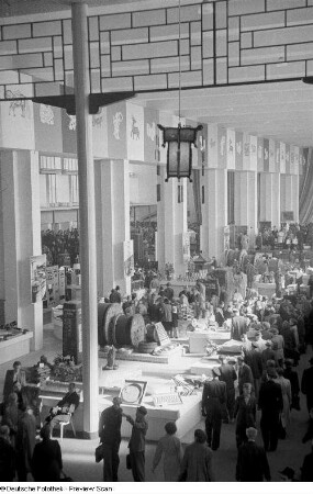 Blick in einen Teil der chinesischen Ausstellungshalle