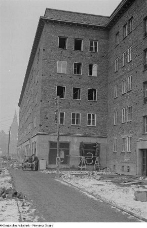 Blick auf die Baustelle für Wohnbauten Ranstädter Steinweg