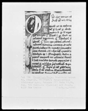 Ms. Praedic. 78 (1405): Constantinus Africanus und andere, folio 106, Initiale Q(uoniam) mit Brustbild des Arztes