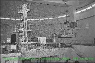 Transport eines Kompressors für das Projekt Kalte Neutronenquelle (Projekt FR2/16) in den Forschungsreaktor 2 (FR 2)