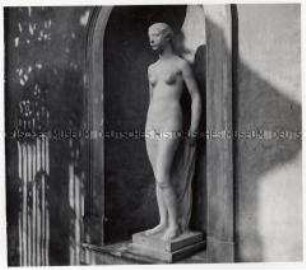 Wien, Moderne Galerie, Belvedere-Garten, Bildhauer Professor Anton Hanak, Figur "Venus"