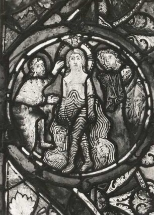 Erfurt. Barfüßerkirche. Chor. Farbige Glasfenster (nach der Restaurierung 1960). Südostfenster, Mittelbahn, Zeile 9: Taufe Christi. Gesamtaufnahme (Kreismedaillon, Durchmesser 30 cm, spätromanisch)