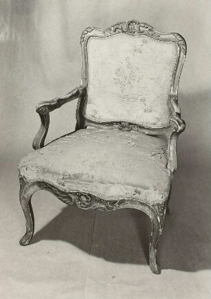 Armlehnstuhl (Fauteuil)