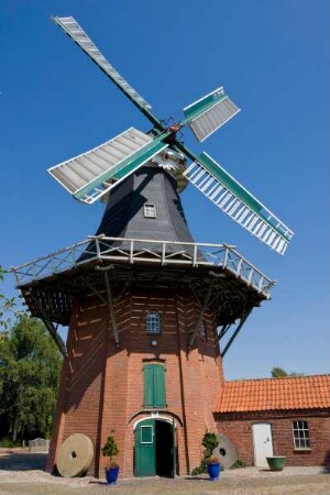 Deutschland. Niedersachsen. Weener. Windmuehle in Stapelmoor