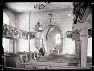 evangelische Pfarrkirche innen nach Osten