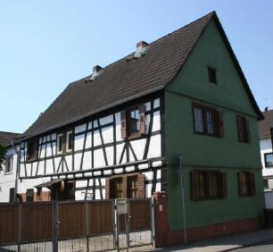 Fachwerkwohnhaus; Dreieich, Mainzer Straße 14