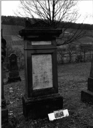 Grabstein 40