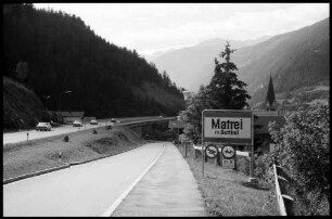 Matrei: Osttirol, Ortschild Matrei