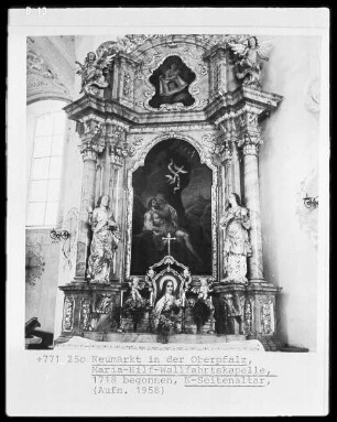 Nördlicher Seitenaltar: Beweinung Christi